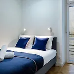 Apartment Tyzenhauz Krowoderska Street Krakau