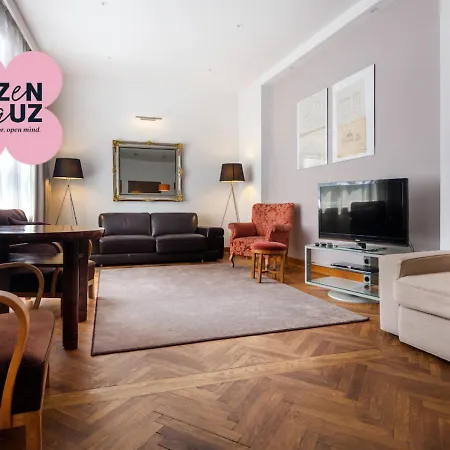 Tyzenhauz Krowoderska Street * 克拉科夫