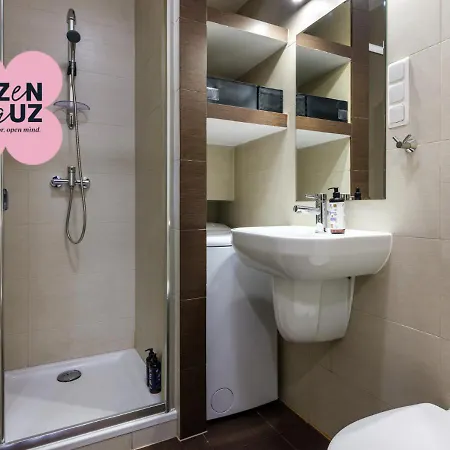 Tyzenhauz Krowoderska Street