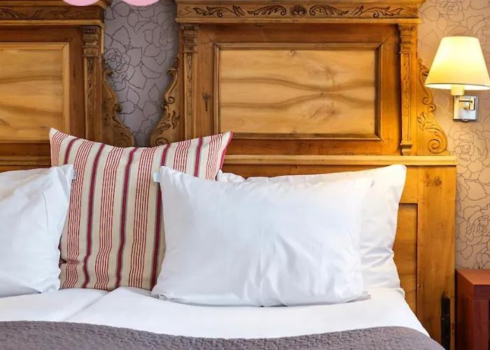 Tyzenhauz Krowoderska Street * Krakow