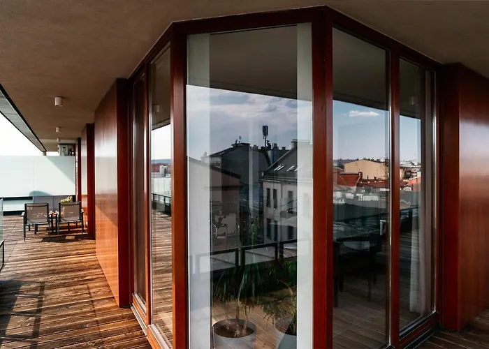 Tyzenhauz Krowoderska Street 公寓